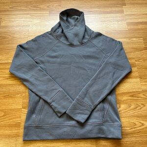 Blue and grey tech sweatshirt - great for the gym or casual wear